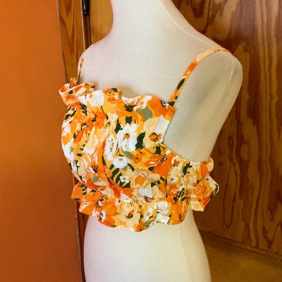 3 for 20 $ bundle Divided bright floral crop top - Picture 5 of 8